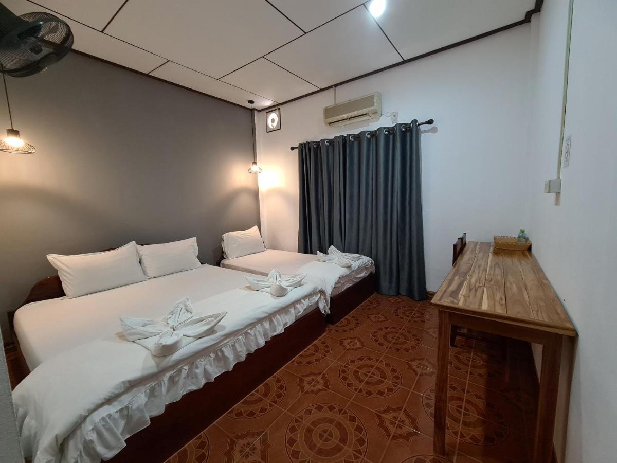 Saphaothong Guesthouse Vang Vieng Eksteriør bilde