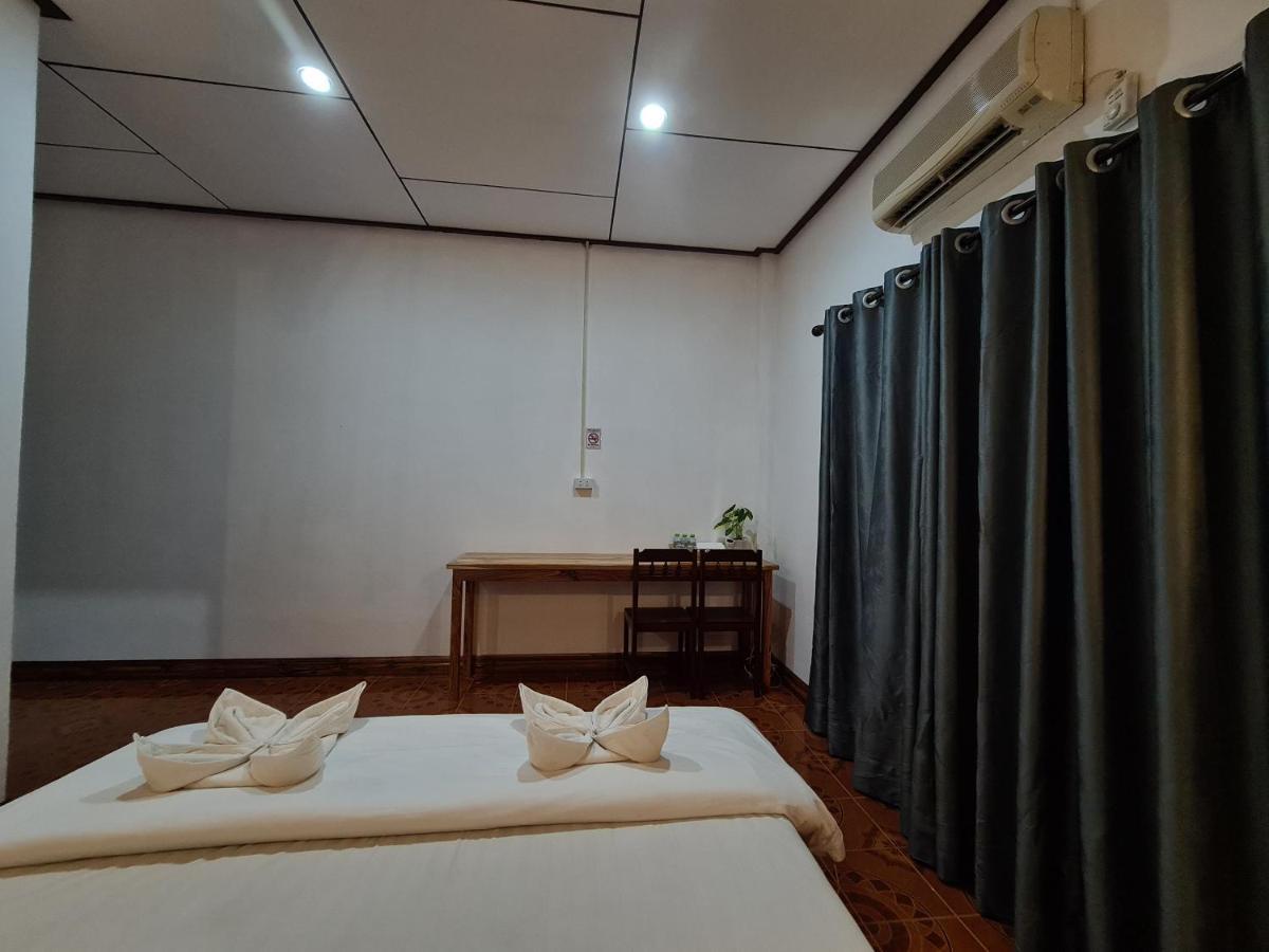 Saphaothong Guesthouse Vang Vieng Eksteriør bilde