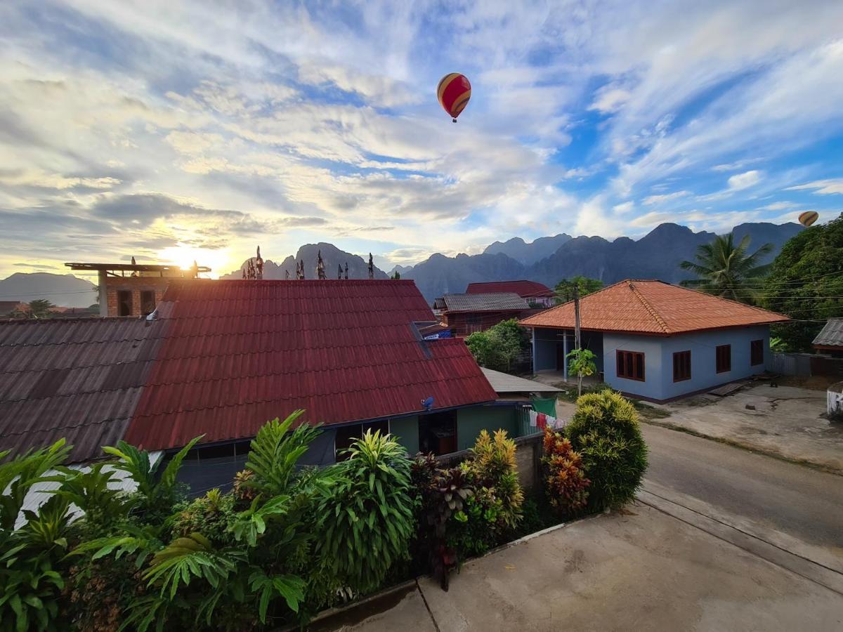 Saphaothong Guesthouse Vang Vieng Eksteriør bilde