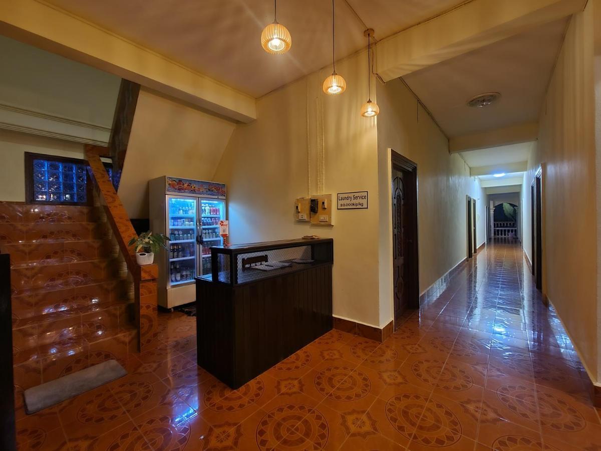 Saphaothong Guesthouse Vang Vieng Eksteriør bilde