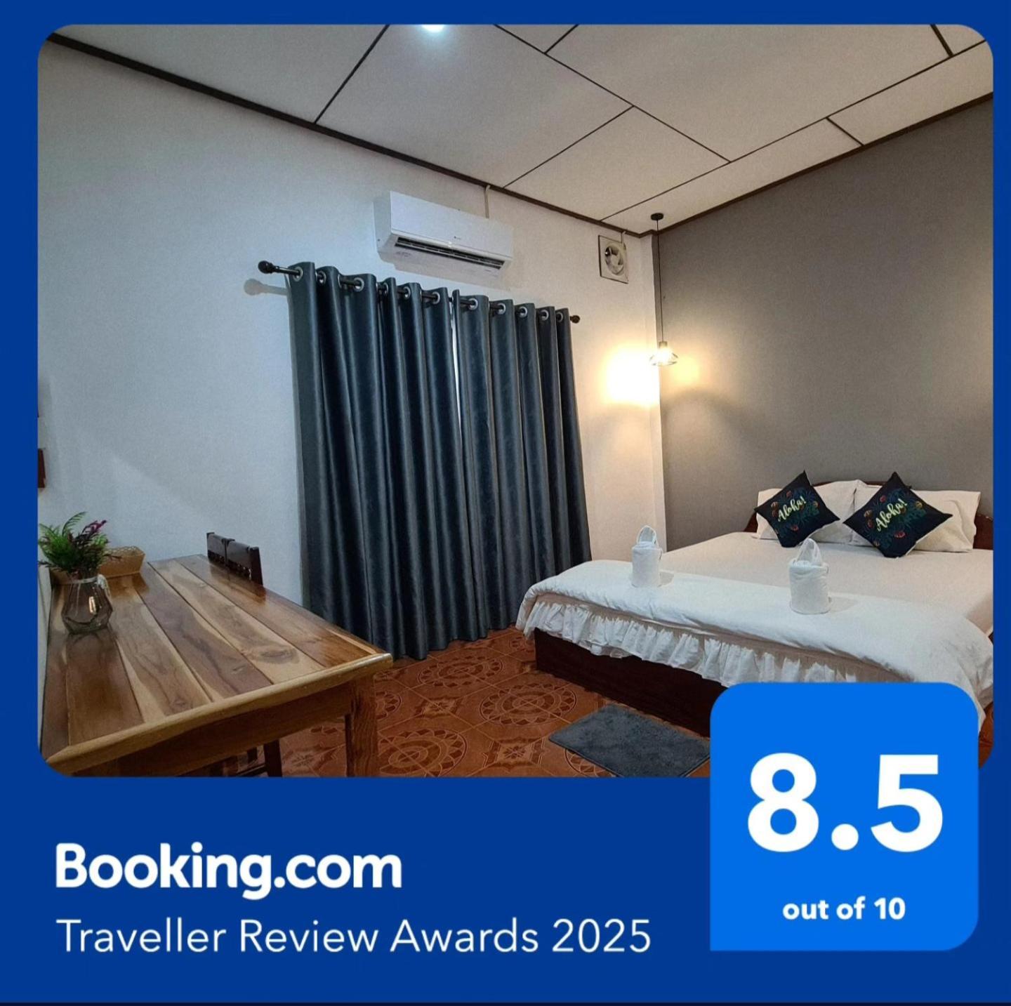 Saphaothong Guesthouse Vang Vieng Eksteriør bilde